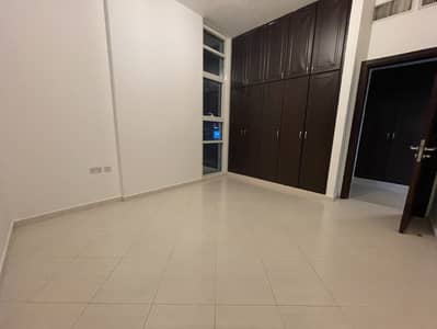 2 Bedroom Apartment for Rent in Al Muroor, Abu Dhabi - Spacious 2BHK | Ward drobe | Central AC & GAS | Well Maintained @55K /Yearly.