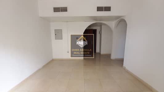 NO CASH DEPOSIT LAVISH 2BHK WITH CLOSE HAll/2 WASHROOM/AND BEAUTIFUL KITCHEN FOR FAMILY ONLY 34K IN MUWAILAH SHARJAH