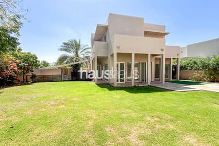 3 Bedroom Villa for Rent in Arabian Ranches, Dubai - Corner Plot | Huge Landscaped Garden | Vacant