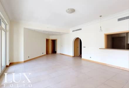 2 Bedroom Flat for Sale in Palm Jumeirah, Dubai - E Type | Beach Access | Investment