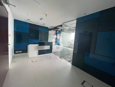 Office for Rent in Dubai Internet City, Dubai - FULLY FITTED |CHILLER FREE| MID FLOOR |SZR VIEW
