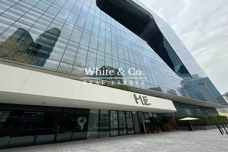 Office for Sale in Business Bay, Dubai - Luxury office |Half Floor|Genuine Listing