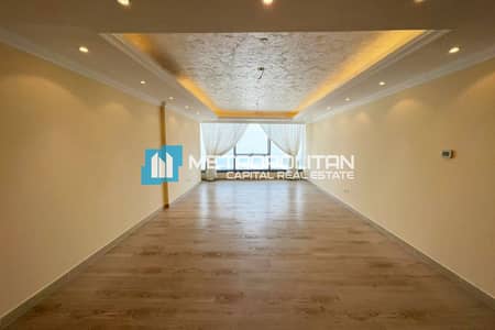 3 Bedroom Apartment for Sale in Al Reem Island, Abu Dhabi - Modified 3BR+M | Highest Floor Unit | Rented