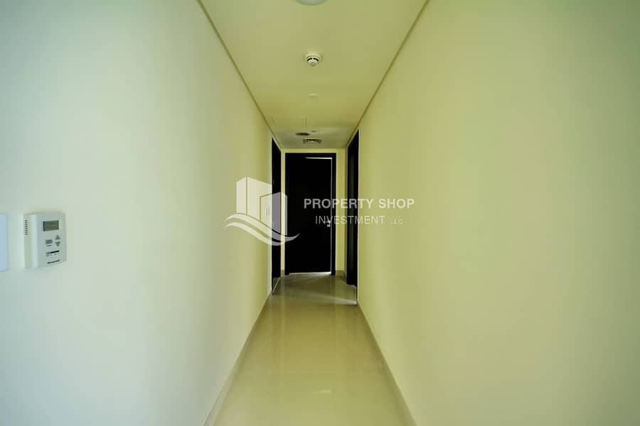7 2-bedroom-apartment-al-reem-island-marina-square-bay-view-corridor. JPG