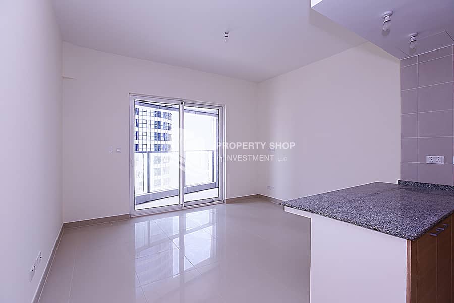 3 2-bedroom-apartment-al-reem-island-city-of-lights-marina-bay-living-dining. JPG