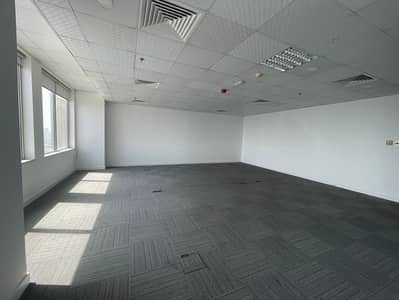 Office for Rent in Dubai Internet City, Dubai - FULLY FITTED |CHILLER FREE| MID FLOOR |SZR VIEW
