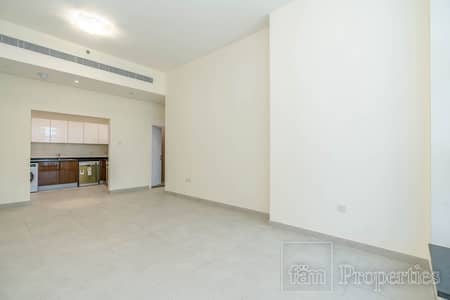 2 Bedroom Apartment for Rent in Dubai Marina, Dubai - Large 2 bedroom Layout with Huge Living Area