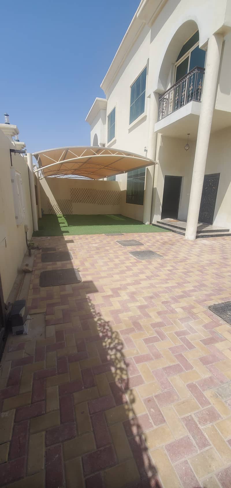 4 master bedroom villa for rent sharjah hoshi area behind new emirates petrol station