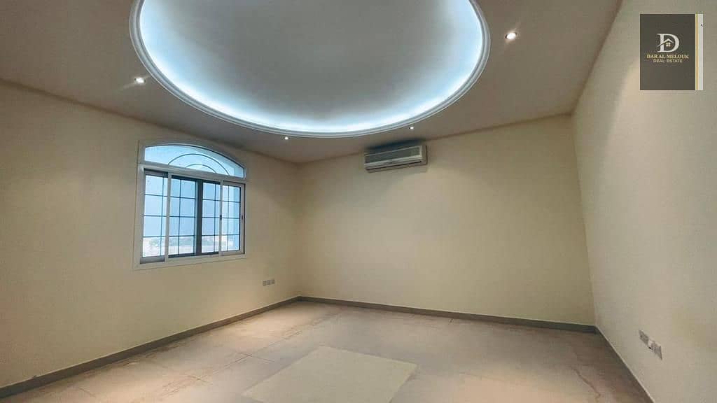 For sale in Sharjah, Al Ramtha area, a ground and first villa with a basement, area of ​​8,000 feet. The basement consists of a large hall, a gym, a storeroom, and a bathroom. 
 The ground floor consists of a bedroom, a large hall with a large sitting room