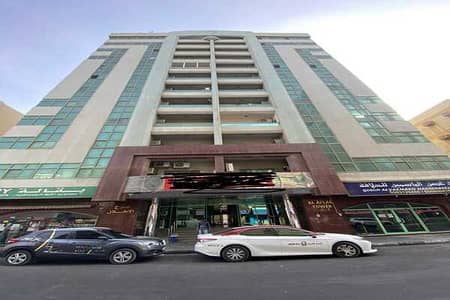 3-bedroom apartment and a hall in Al Majaz, 48 thousand