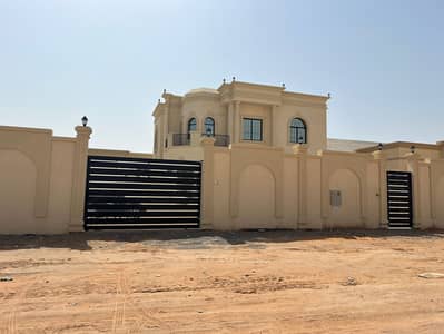 For rent, a new two-storey villa with an annex in the new Al Raffa area