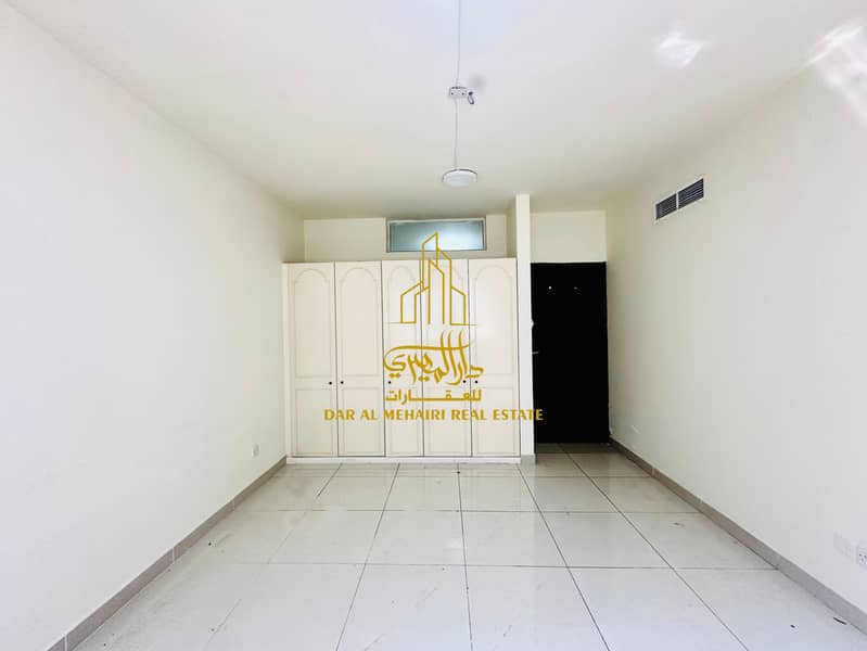 位于迪拜湾，阿尔曼霍尔街区，欧宝大厦 1 卧室的公寓 80000 AED - 8758633