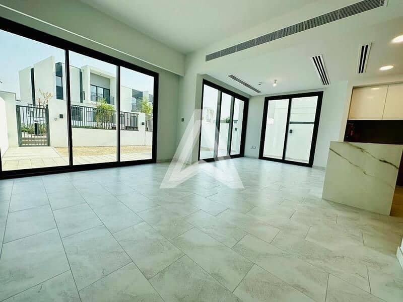 تاون هاوس في لاروزا 3،لاروزا،فيلانوفا،دبي لاند 3 غرف 155000 درهم - 8043061 تاون هاوس في لاروزا 3،لاروزا،فيلانوفا،دبي لاند 3 غرف 155000 درهم - 8043061