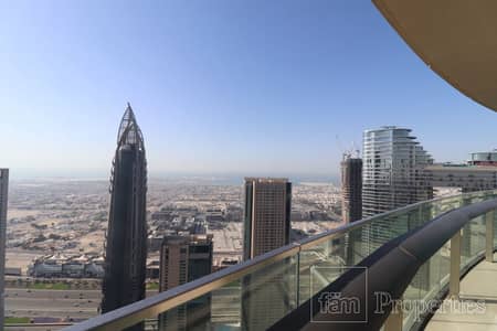 Spacious apt, Burj Khalifa view, near metro!