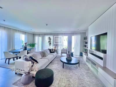4 Bedroom Villa for Sale in Jumeirah, Dubai - Super Styled to Align with Elegance in Sur Lamer