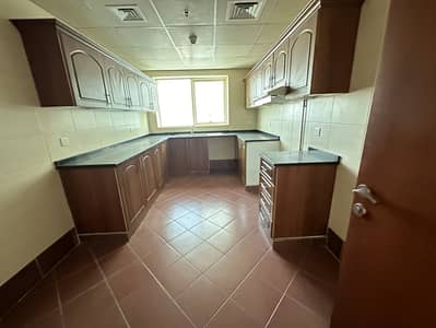 3 Bedroom Flat for Rent in Al Majaz, Sharjah - Chiller Free Very Huge And Spacious 3bhk with Maid Room with All facilities only in 77k