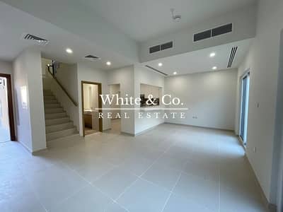 3 Bedroom Villa for Rent in Dubailand, Dubai - Prime Location | Spacious Layout | Vacant