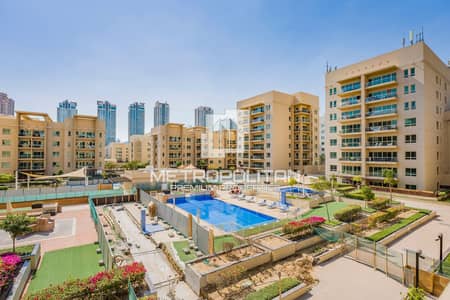 2 Bedroom Flat for Sale in The Greens, Dubai - Bright and Cozy | Modern Apt | Prime Location