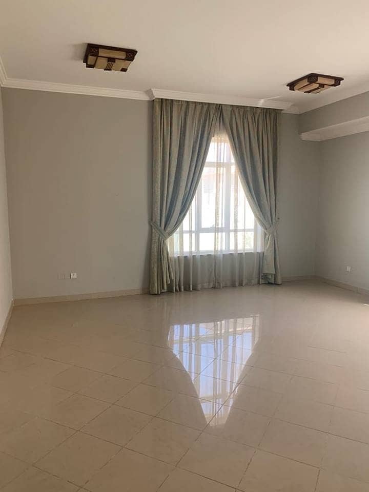 Villa For Rent At Al Warqa : 7 Bedroom Master With Maid Room