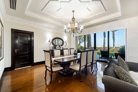 5 Bedroom Villa for Sale in Palm Jumeirah, Dubai - Beach Access |  Full Sea View | Gated Community