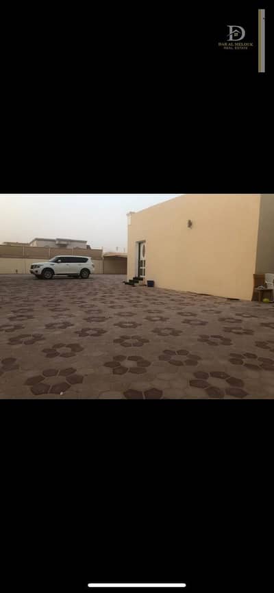 7 Bedroom Villa for Sale in Al Rahmaniya, Sharjah - For sale in Sharjah, Al Rahmaniyah area, a residential villa with an area of ​​20,600 square feet, on three streets, consisting of three master rooms, five bathrooms, three halls, a kitchen, a dining room, a sitting room, a garden, a swimming pool, a gara