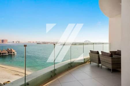 1 Bedroom Apartment for Sale in Palm Jumeirah, Dubai - Beachfront | High Class Amenities | Investor Deal