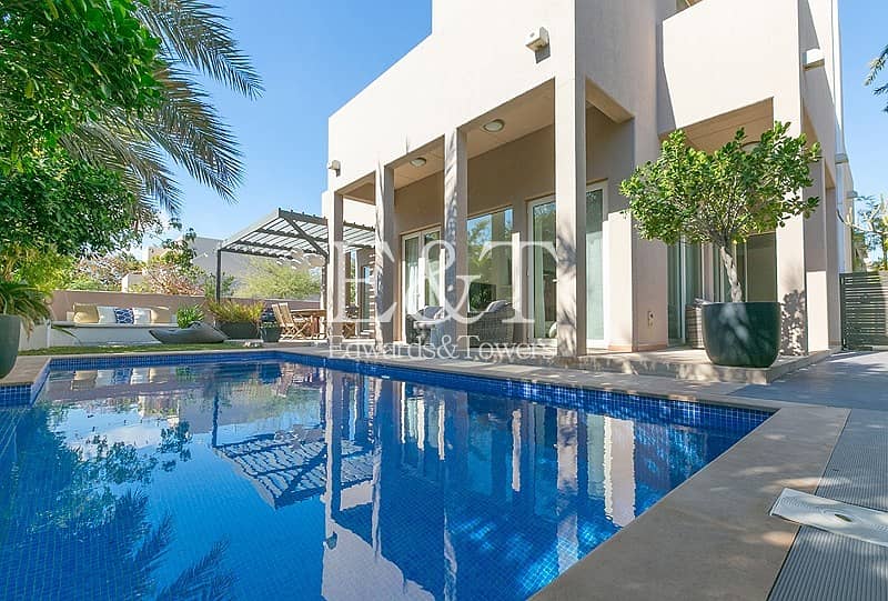 Exclusive/Upgraded/Excellent location Exclusive/Upgraded/Excellent location