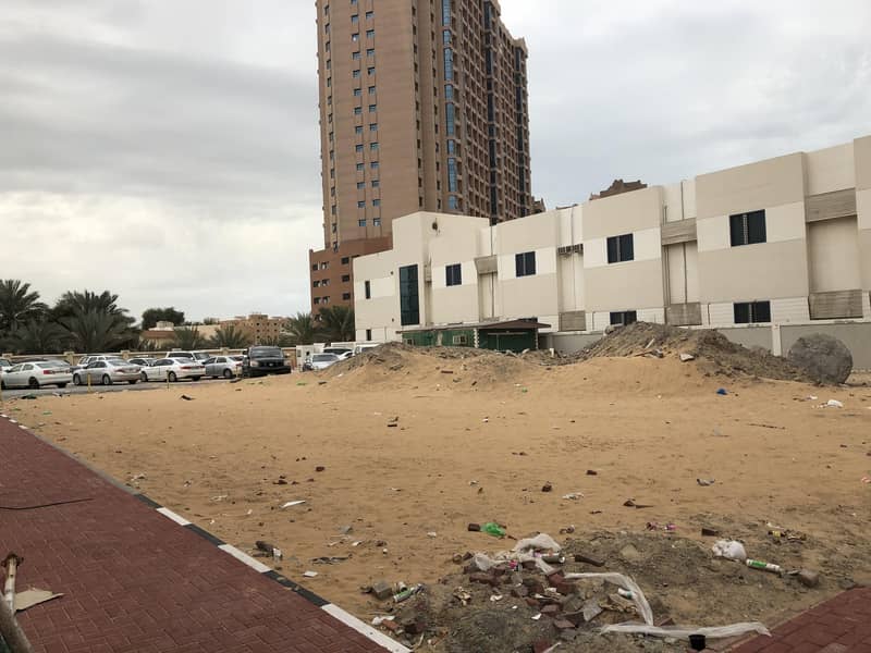 Commercial land next to the alhekmaa school ground + 10 floors Commercial land next to the alhekmaa school ground + 10 floors