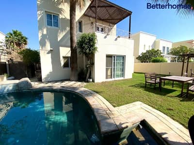 4 Bedroom Villa for Rent in The Meadows, Dubai - 4 bedroom | Private Pool | Great location