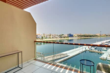 Studio for Rent in Palm Jumeirah, Dubai - Incredible Sea View | Furnished| Very Modern