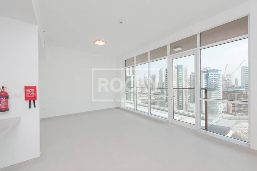 Vacant Unit | Two Parkings | Canal View