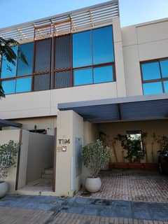 4 Bedroom Luxury Townhouse Villa With Maids Room and Roof Access  For Rent in Meydan
