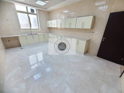 5 Bedroom Flat for Rent in Mohammed Bin Zayed City, Abu Dhabi - Lavish 5 Bedroom Apartment wd Basement Parking