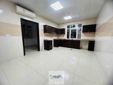 شقة 4 غرف نوم للايجار في الشامخة، أبوظبي - شقة في الشامخة 4 غرف 75000 درهم - 8743750