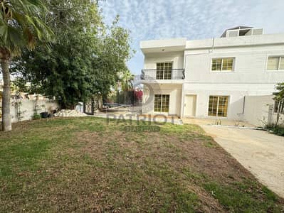 3 Bedroom Villa for Rent in Jumeirah, Dubai - AMAZING 3BR STUDY MAIDS PRIVATE GARDEN SEMI INDEPENDENT VILLA JUMEIRAH 1