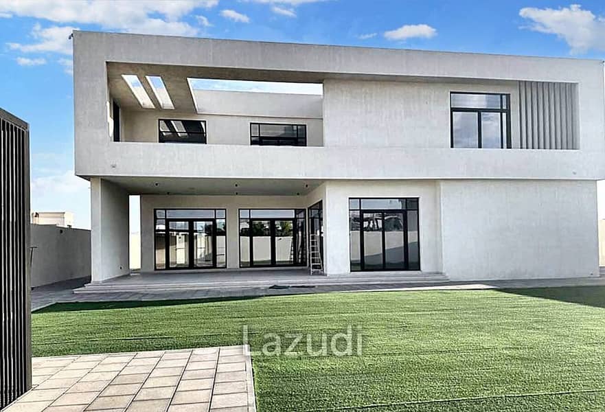 Brand New Luxurious + Spacious Villa | Modern