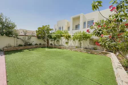 3 Bedroom Villa for Rent in Reem, Dubai - Upgraded | 2 Parking | Spacious Villa
