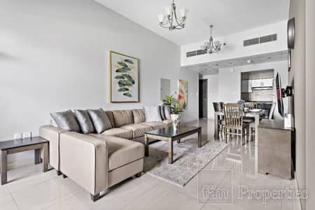 4 Bedroom Flat for Sale in Business Bay, Dubai - Burj Khalifa and Canal View IFitted - 2 parkings