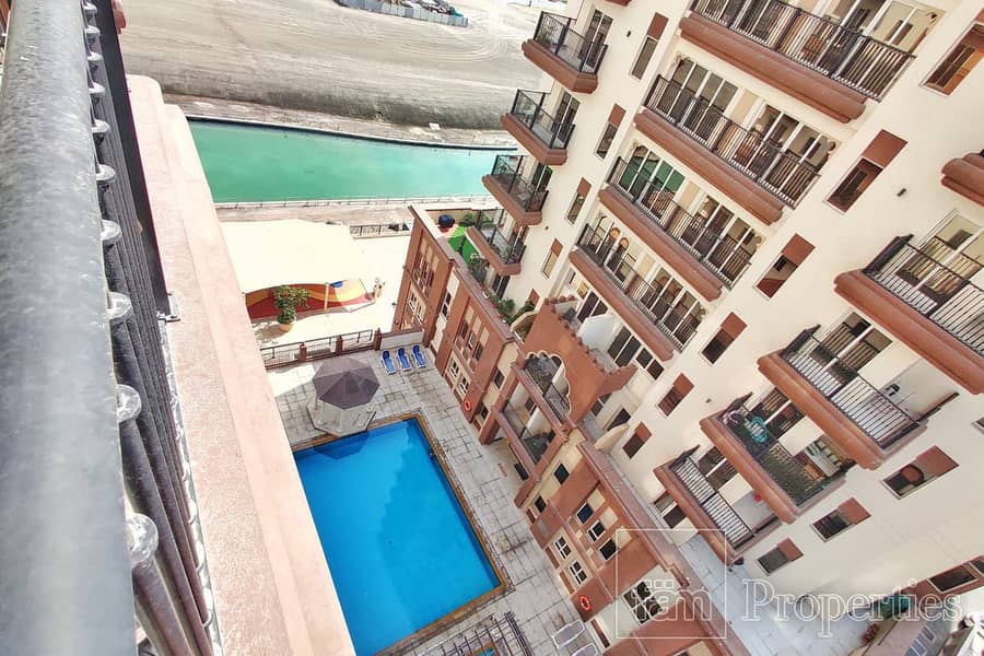شقة في البرج الاسباني،مساكن القناه المائية غرب،مدينة دبي الرياضية 1 غرفة 70000 درهم - 8770966