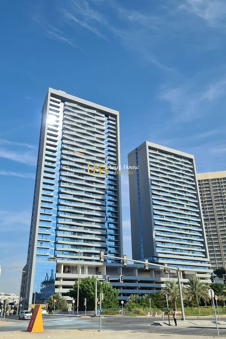 | TOP QUALITY UNIT | UN FURNISHED 1 BR | HIGH FLOOR |