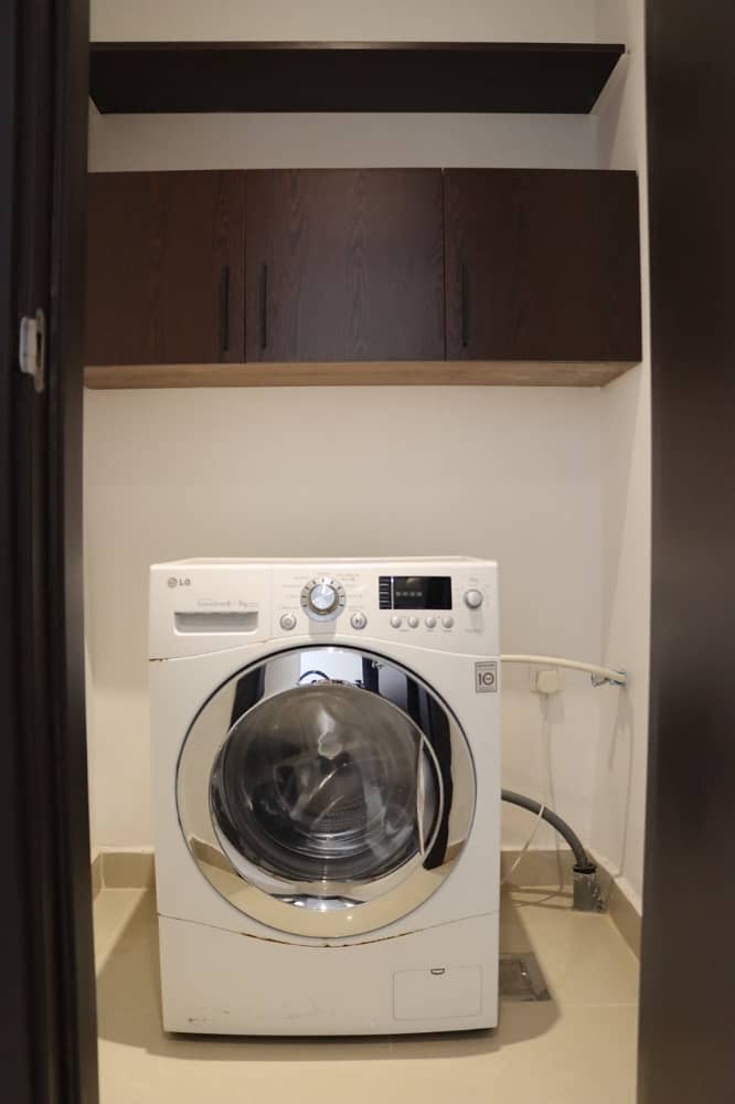 10 Laundry Room. jpg