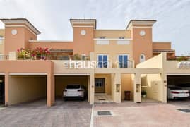 4BR Townhouse 2 with Gated Park Access