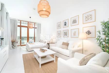 Studio for Rent in Palm Jumeirah, Dubai - Amazing Amenities | Stunning view | Furnished