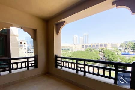 2 Bedroom Apartment for Rent in Downtown Dubai, Dubai - Two Bedroom | Unfurnished | Huge Layout