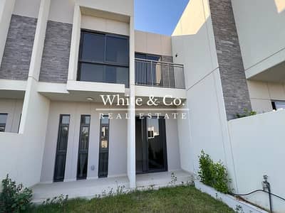 3 Bedroom Townhouse for Rent in DAMAC Hills 2 (Akoya by DAMAC), Dubai - Vacant now | Spacious |2 Parking spaces