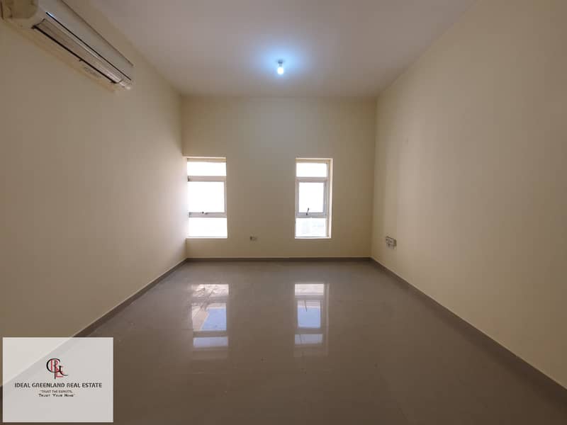 شقة في مركز محمد بن زايد،مدينة محمد بن زايد 1 غرفة 38000 درهم - 8774287