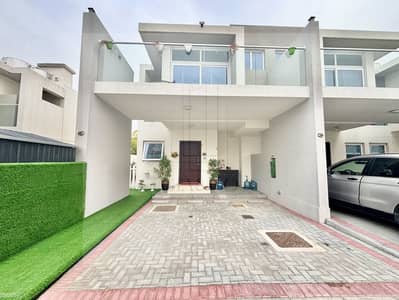 Vacant On Transfer | Single Row | Large Plot