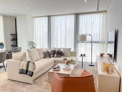 2 Bedroom Apartment for Rent in Business Bay, Dubai - R110 - Living 10. jpg