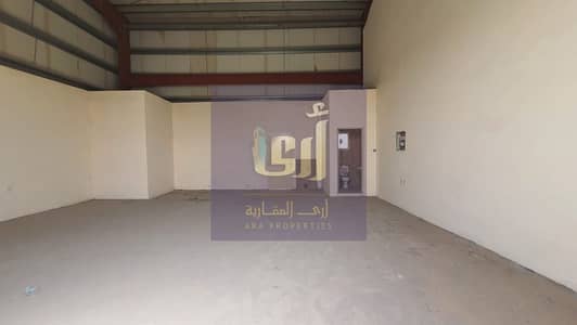 Warehouse for Rent in Al Sajaa, Sharjah - UNBELIEVEABLE OFFER CHEAPEST WAREHOUSE FR RENT ONLY 32K AREA 1100 SQFT  NO LECTRICITY SAJA AREA NEAR