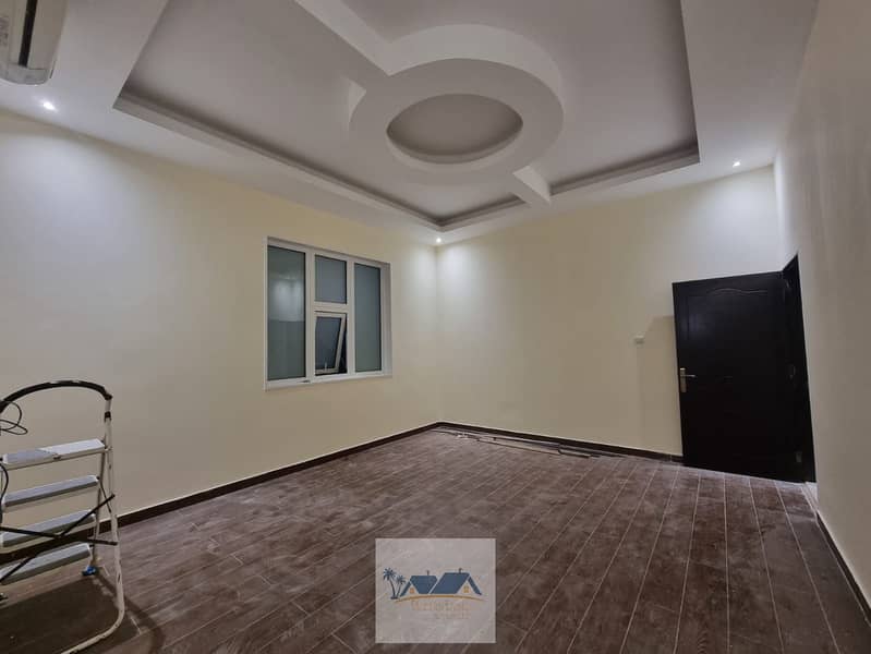 Квартира в Аль Шамха, 2 cпальни, 60000 AED - 8720212